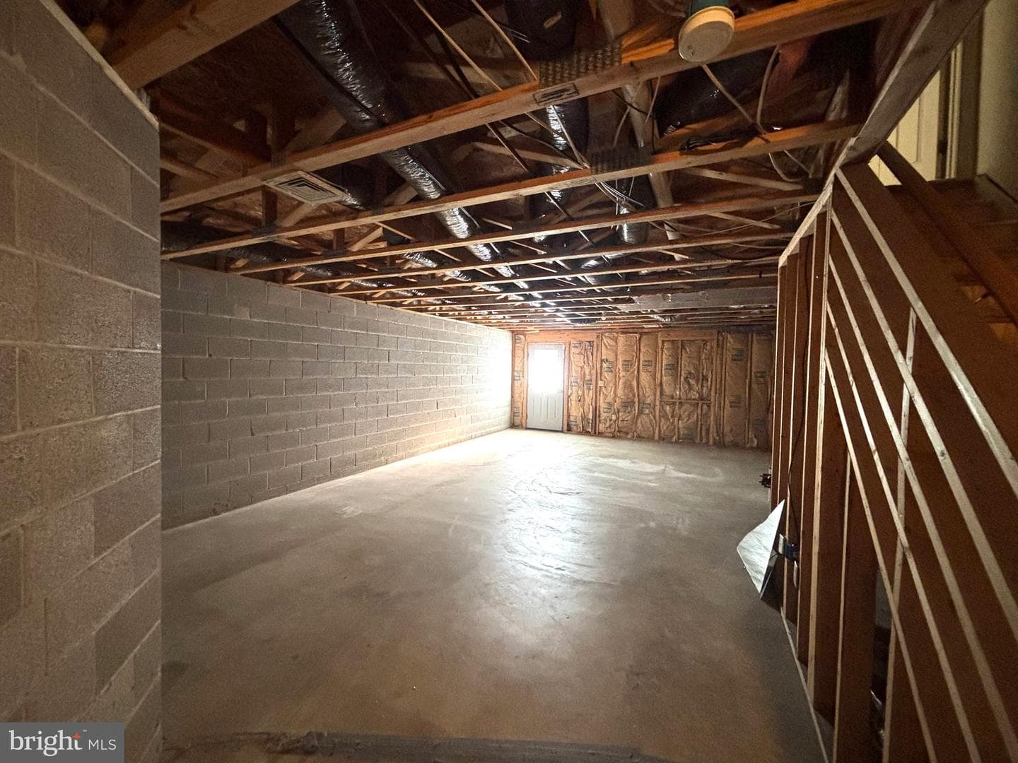 7225 Capital Drive photo 11