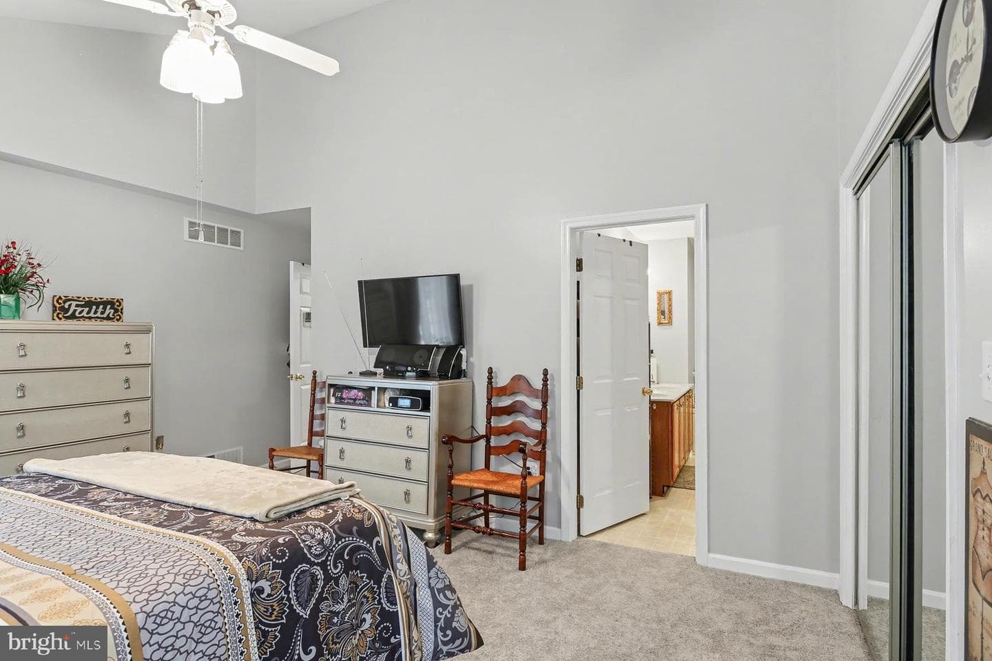 2704 Gateway Court photo 13