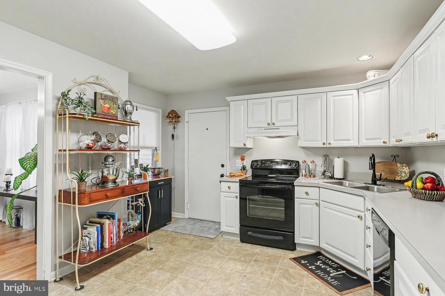 2704 Gateway Court photo 8
