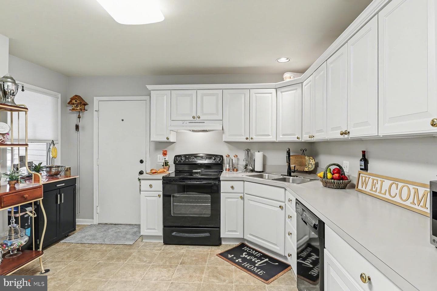 2704 Gateway Court photo 9