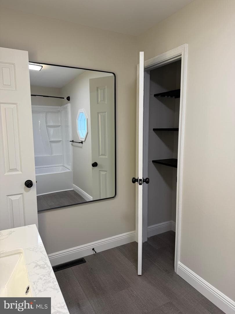 2712 Buxton Road photo 40