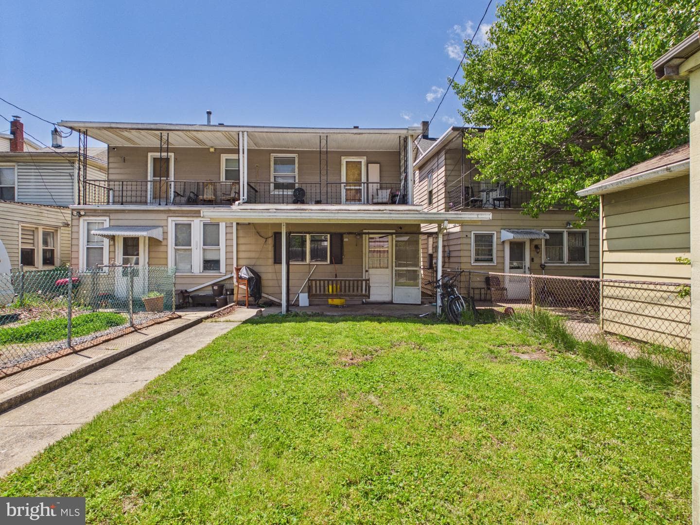 673 S Front Street photo 8