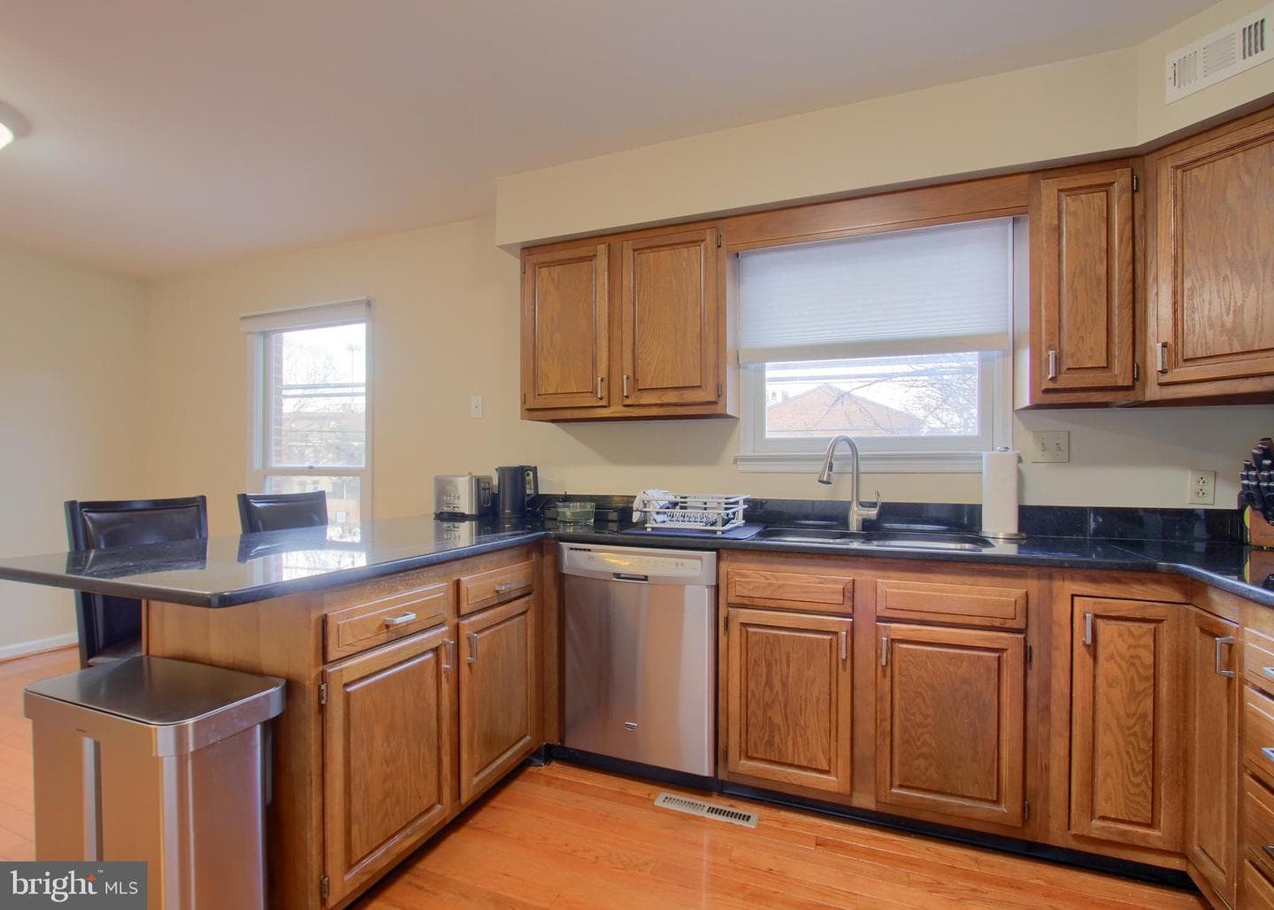 606 Showers Street photo 11