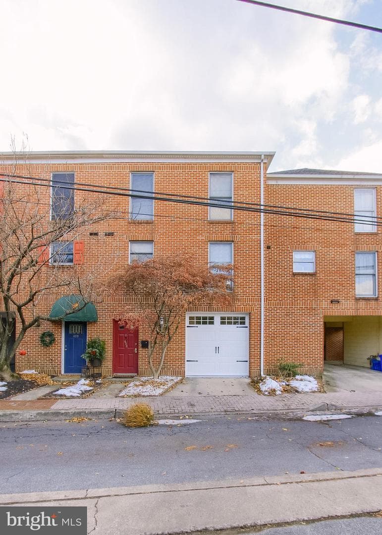 606 Showers Street photo 38