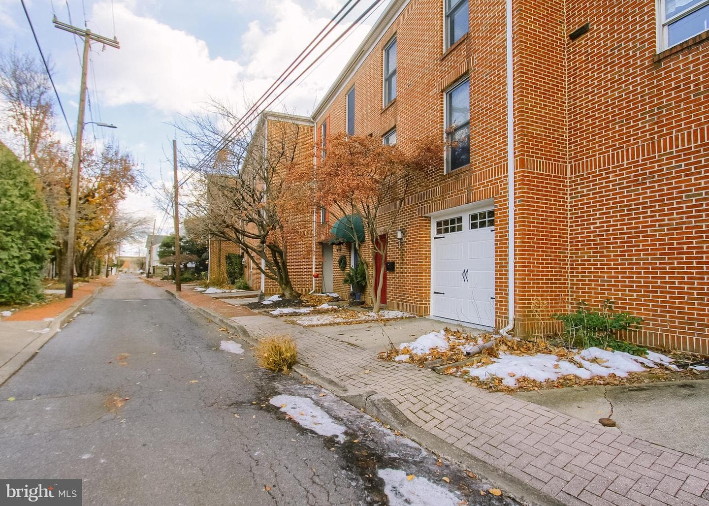 606 Showers Street photo 4