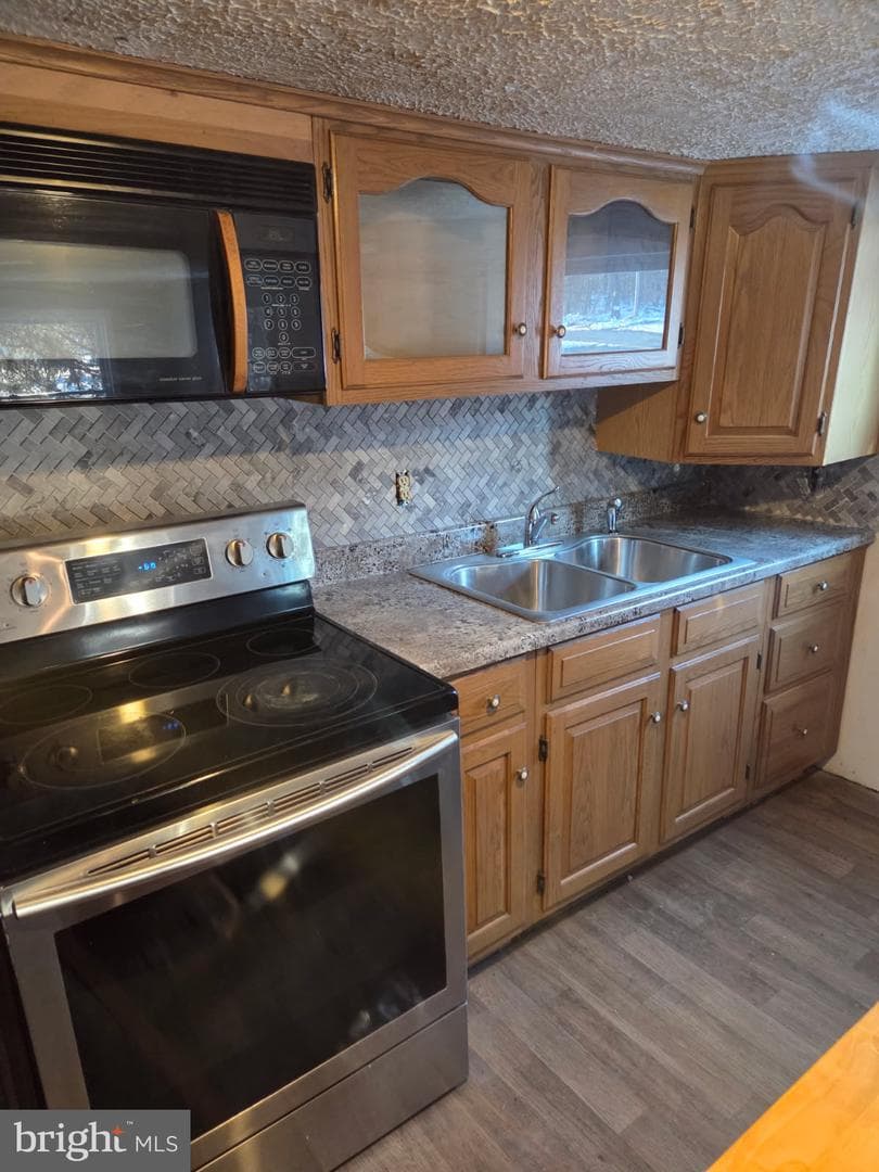8012 Appleby Road photo 9