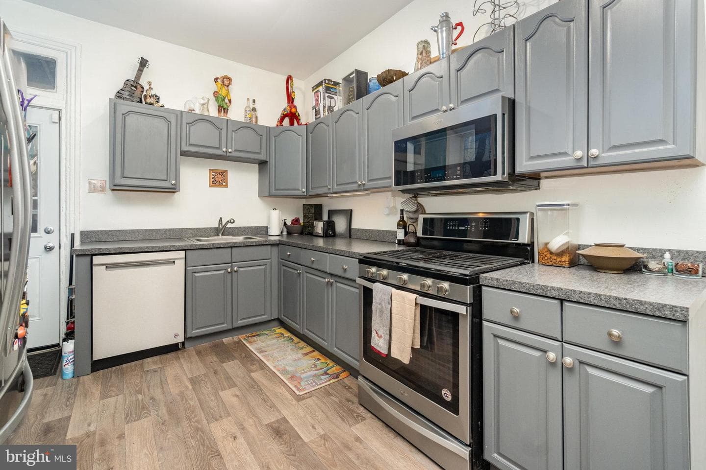 215 Muench Street photo 12