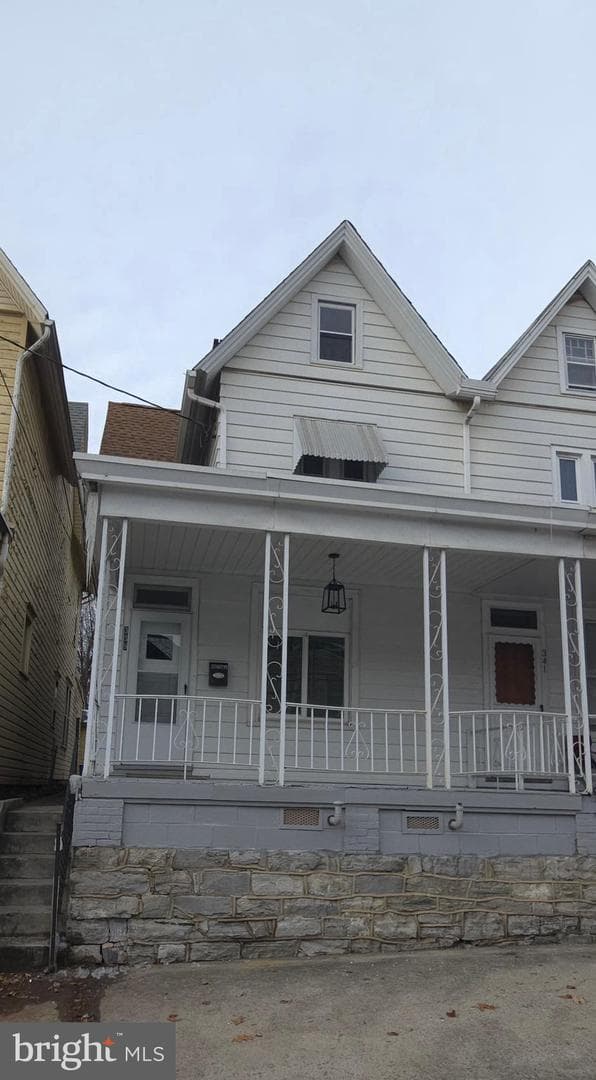 339 Pine Street photo 1