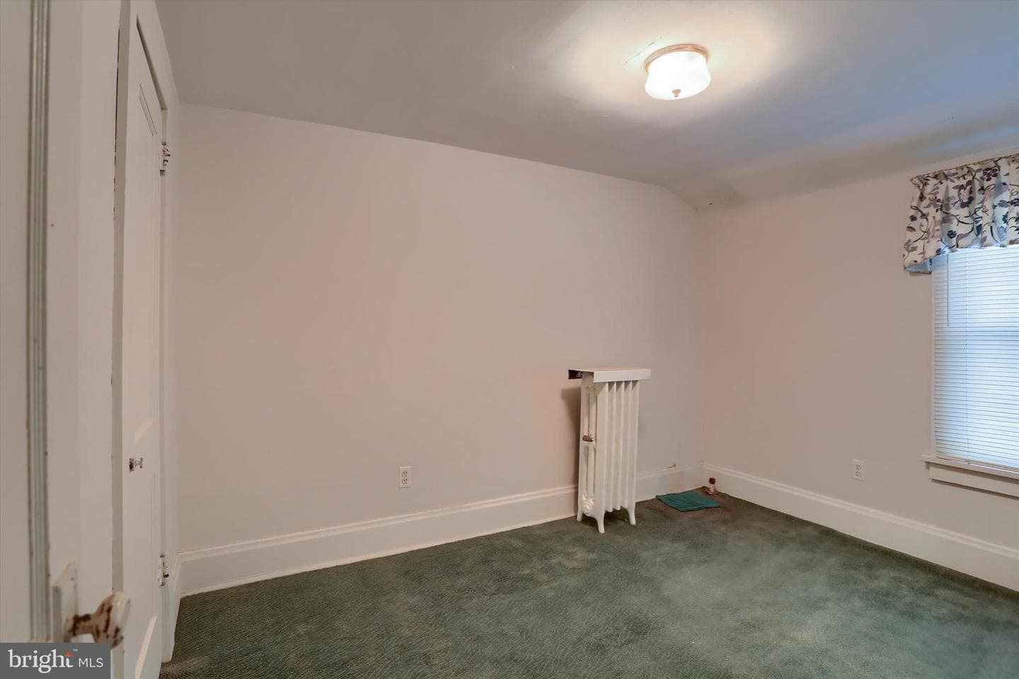 301 Swan Street photo 31