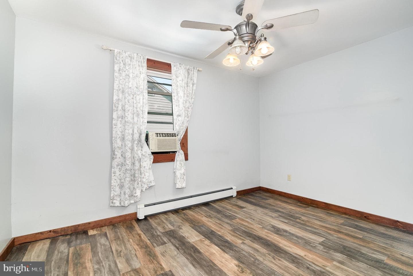 46 Laudermilch Road photo 16