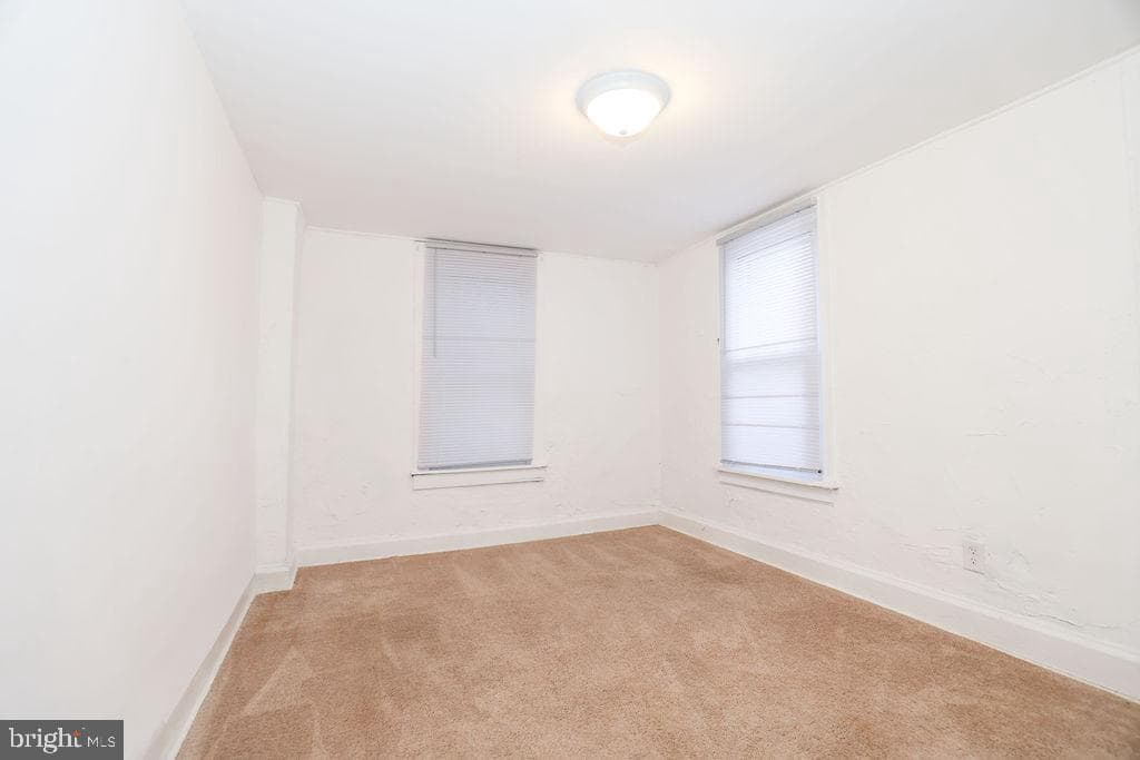 914 Norwood Street photo 12