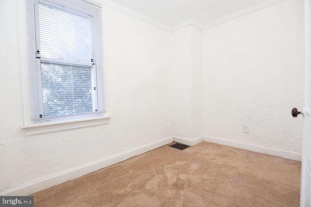 914 Norwood Street photo 14