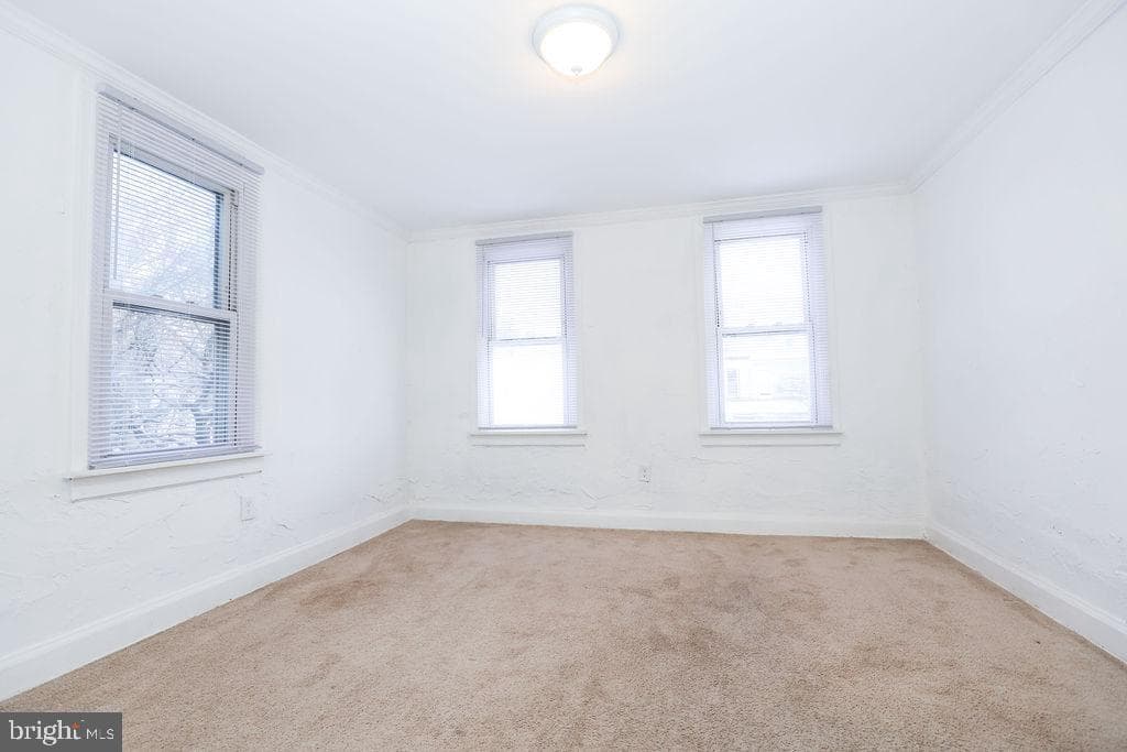 914 Norwood Street photo 15