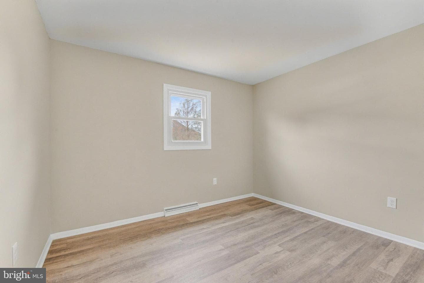 404 Erdman Drive photo 14