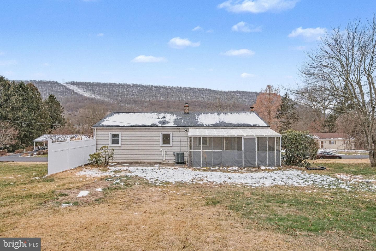 404 Erdman Drive photo 23