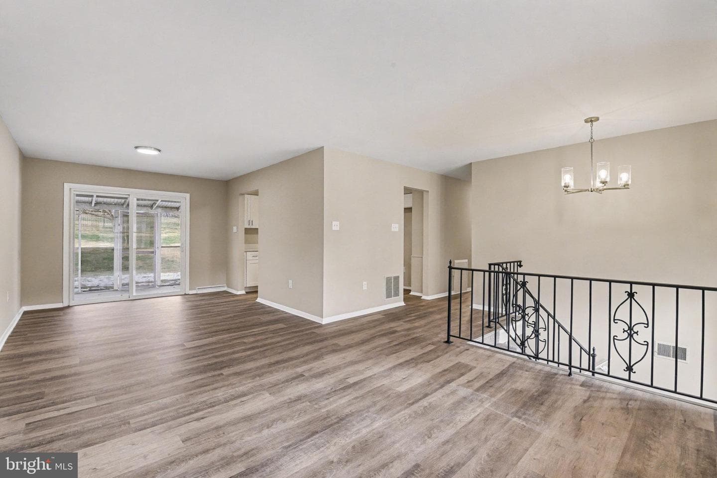 404 Erdman Drive photo 5
