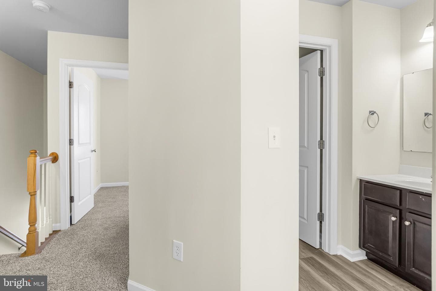 727 Gregs Drive photo 13