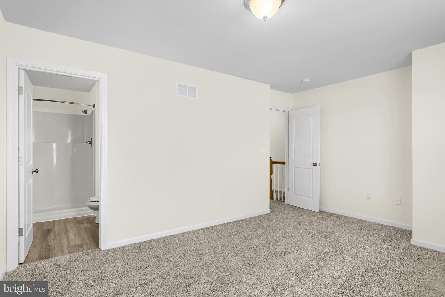 727 Gregs Drive photo 14