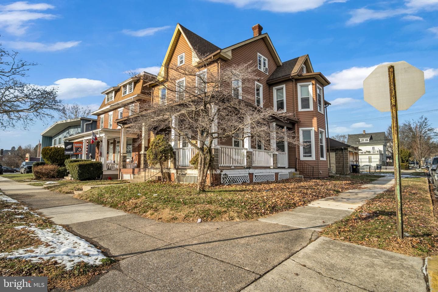 3330 Derry Street photo 2