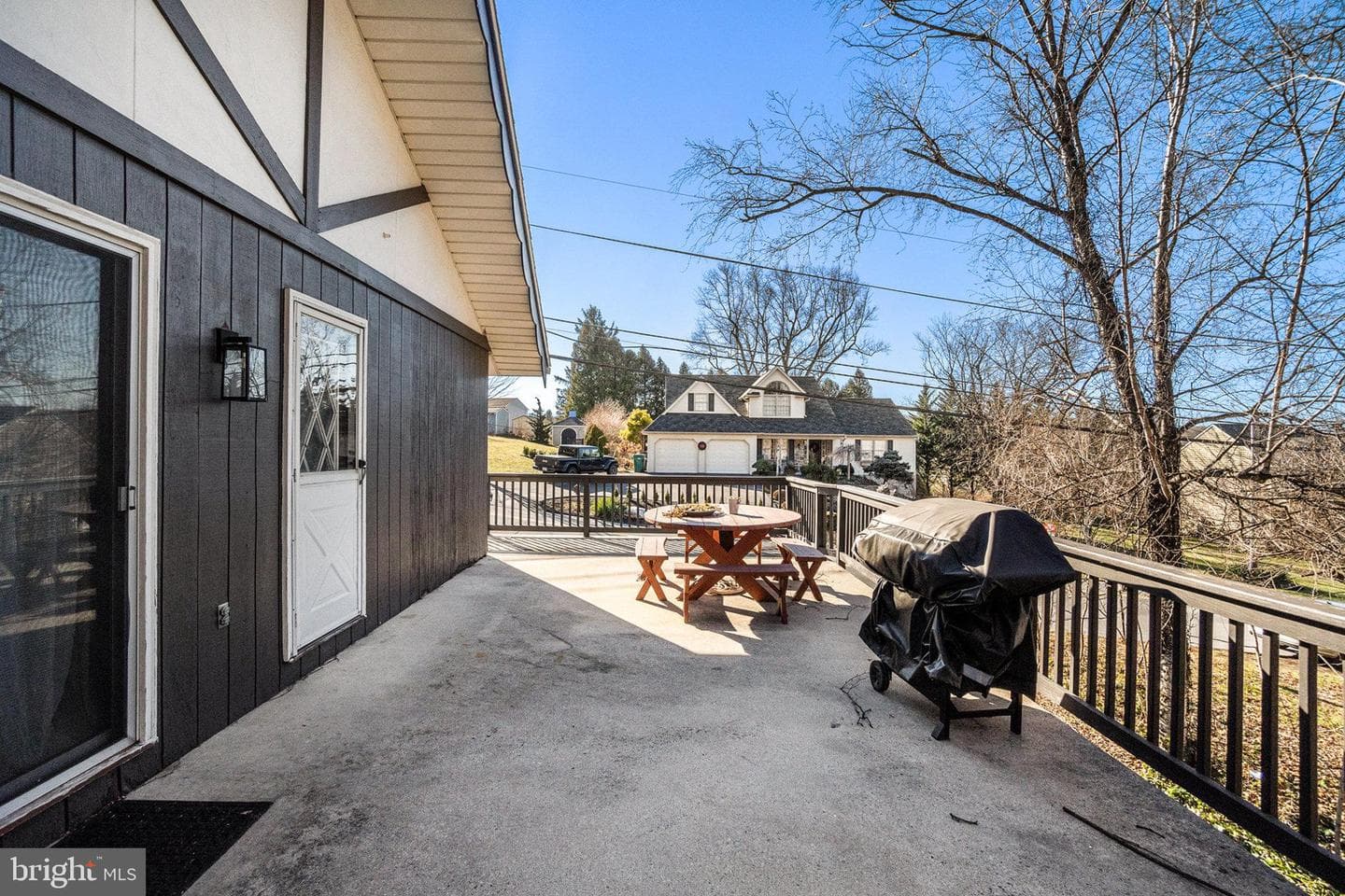 923 Sunnyside Road photo 25