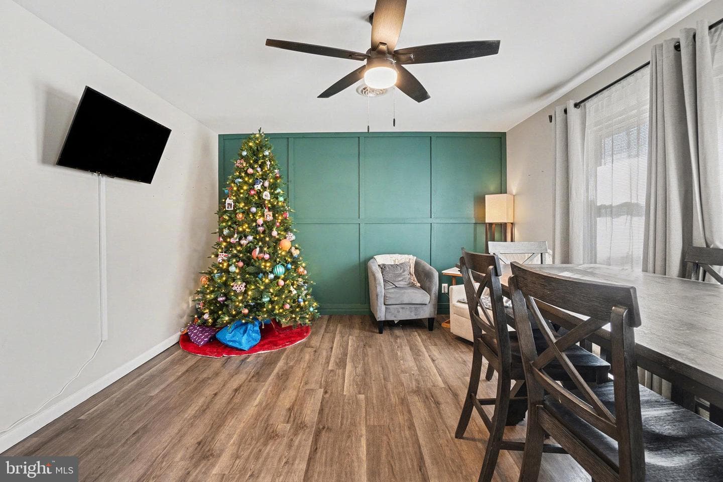 923 Sunnyside Road photo 4