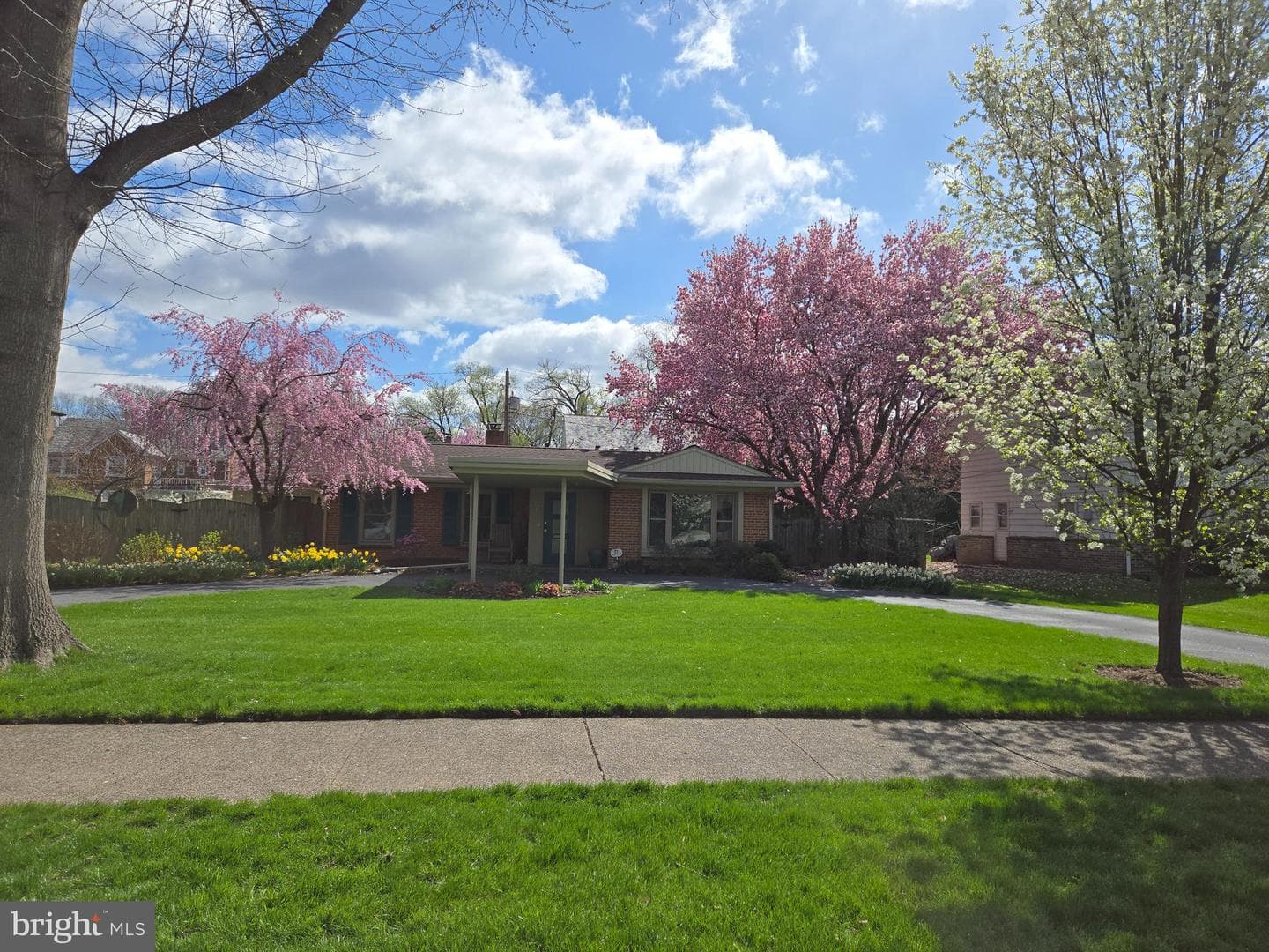 2915 Green Street photo 1