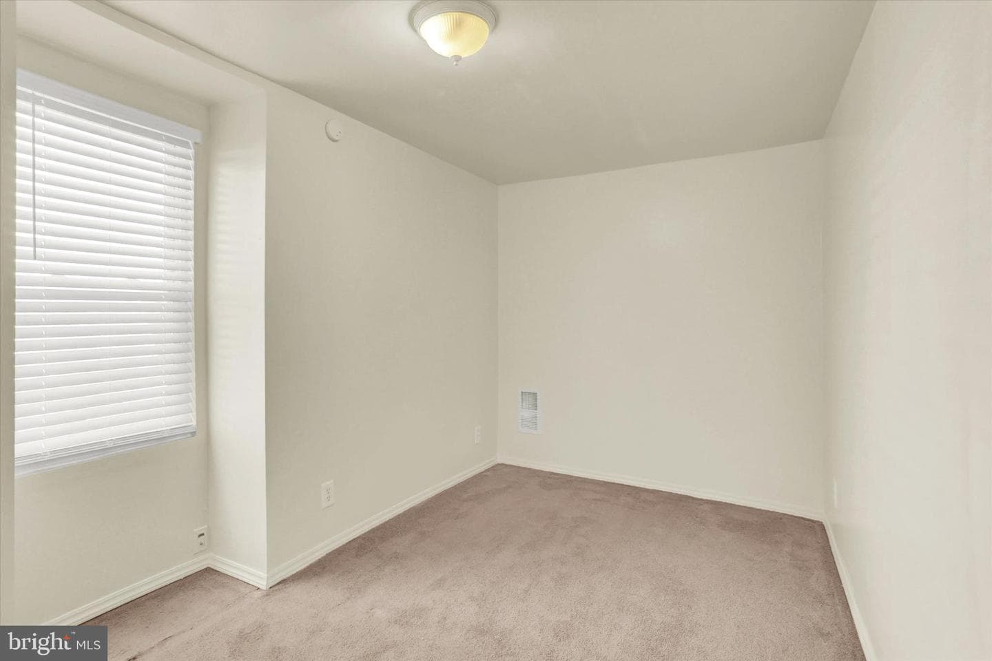 24 S 15th Street photo 29