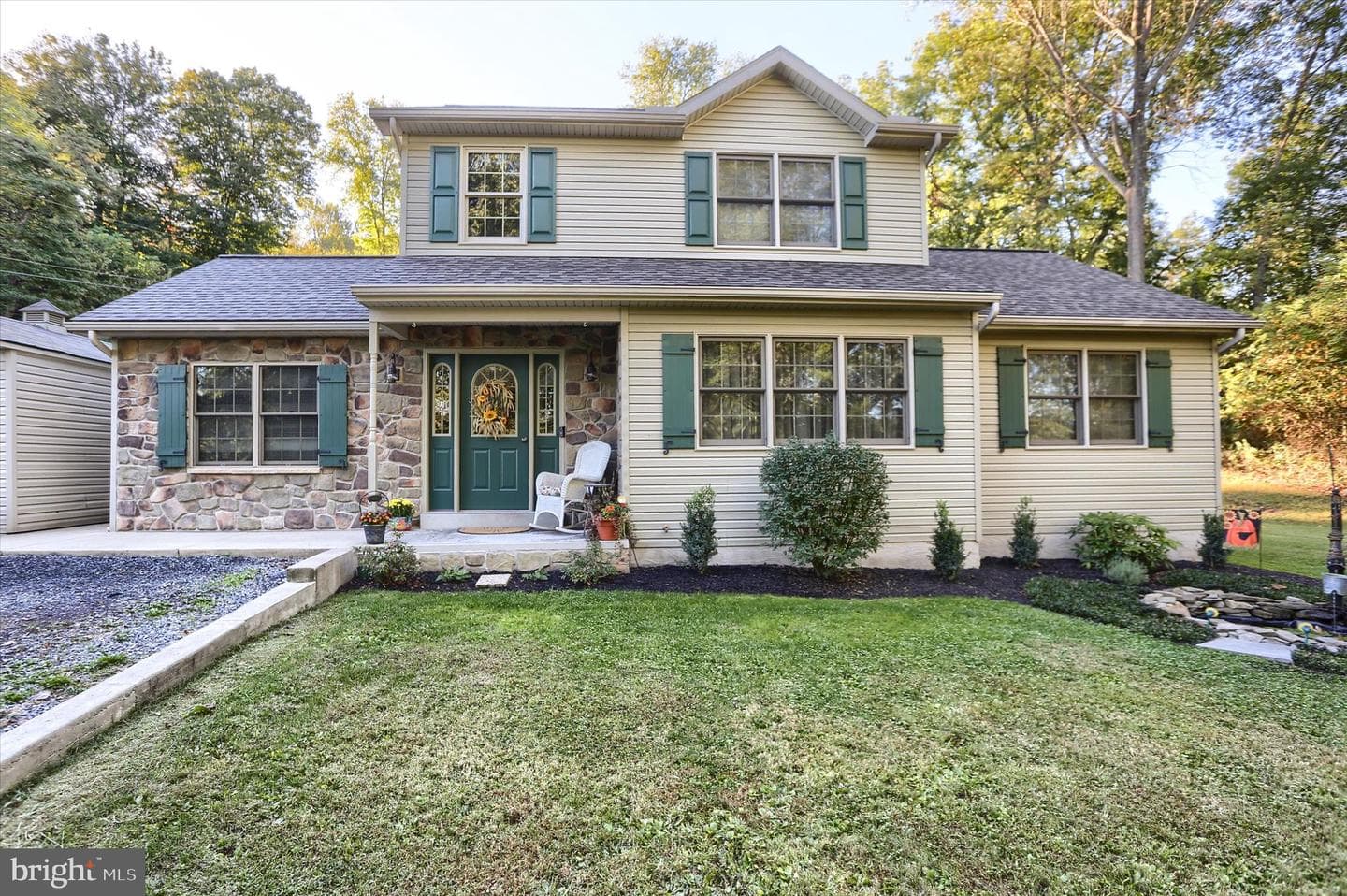 615 Singer Lane