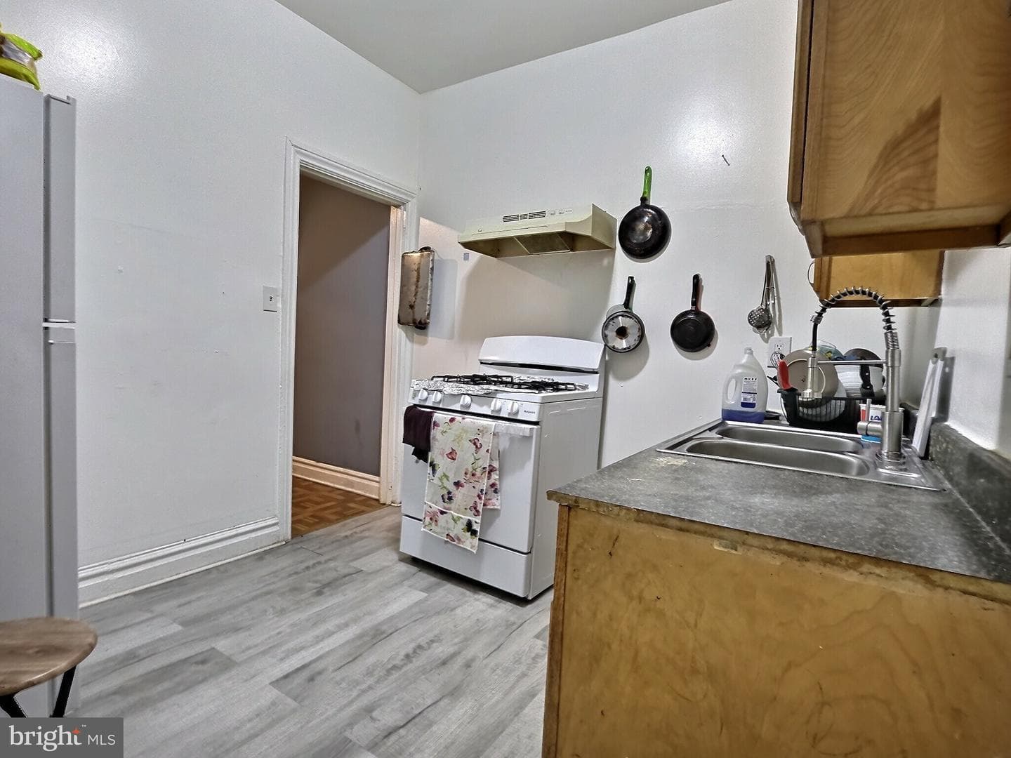 1632 Catherine Street photo 10