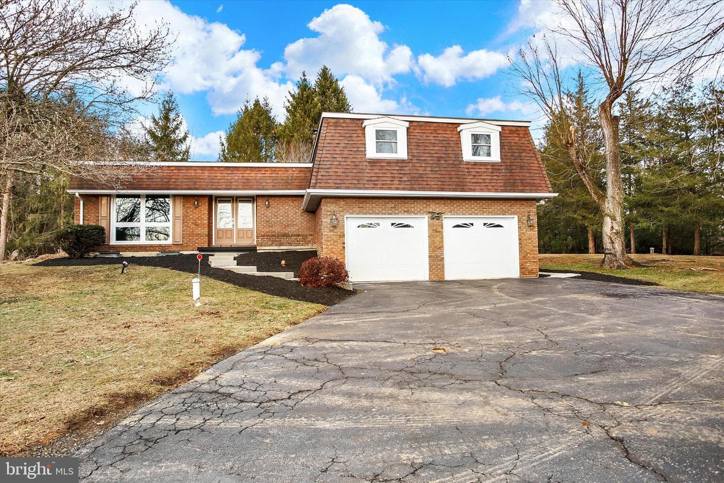 1421 Earlys Mill Road photo 1