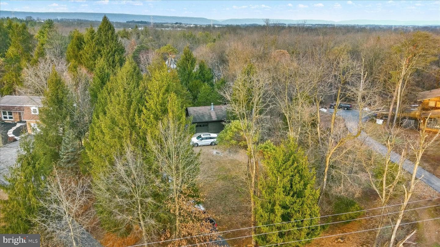 1421 Earlys Mill Road photo 17