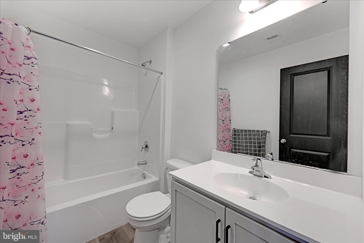 8145 Lenker Drive photo 22