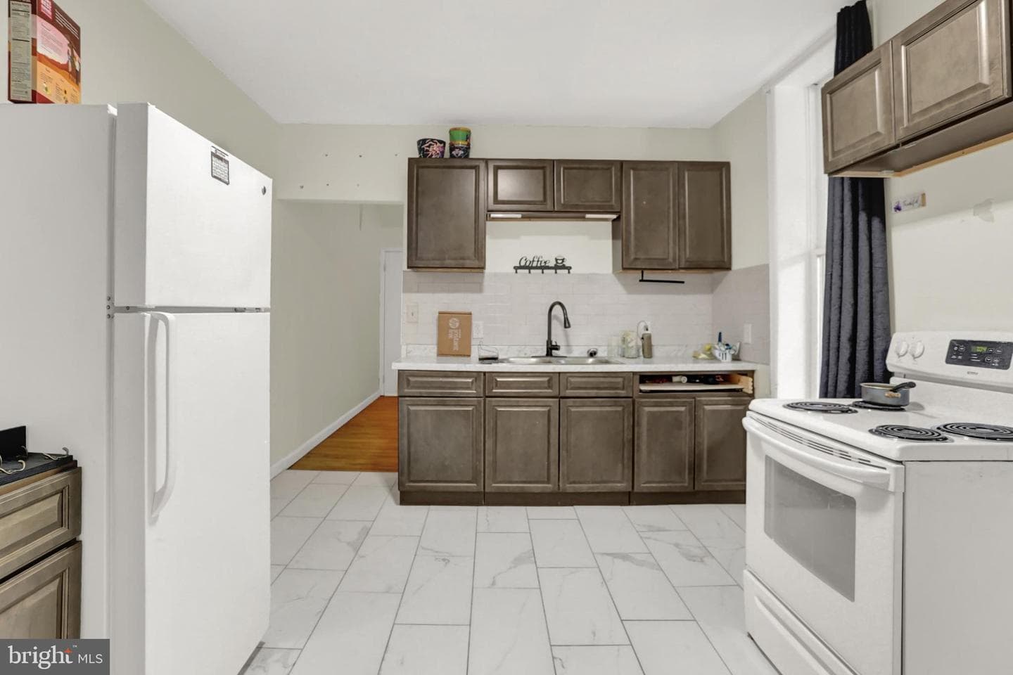 518 Emerald Street photo 5