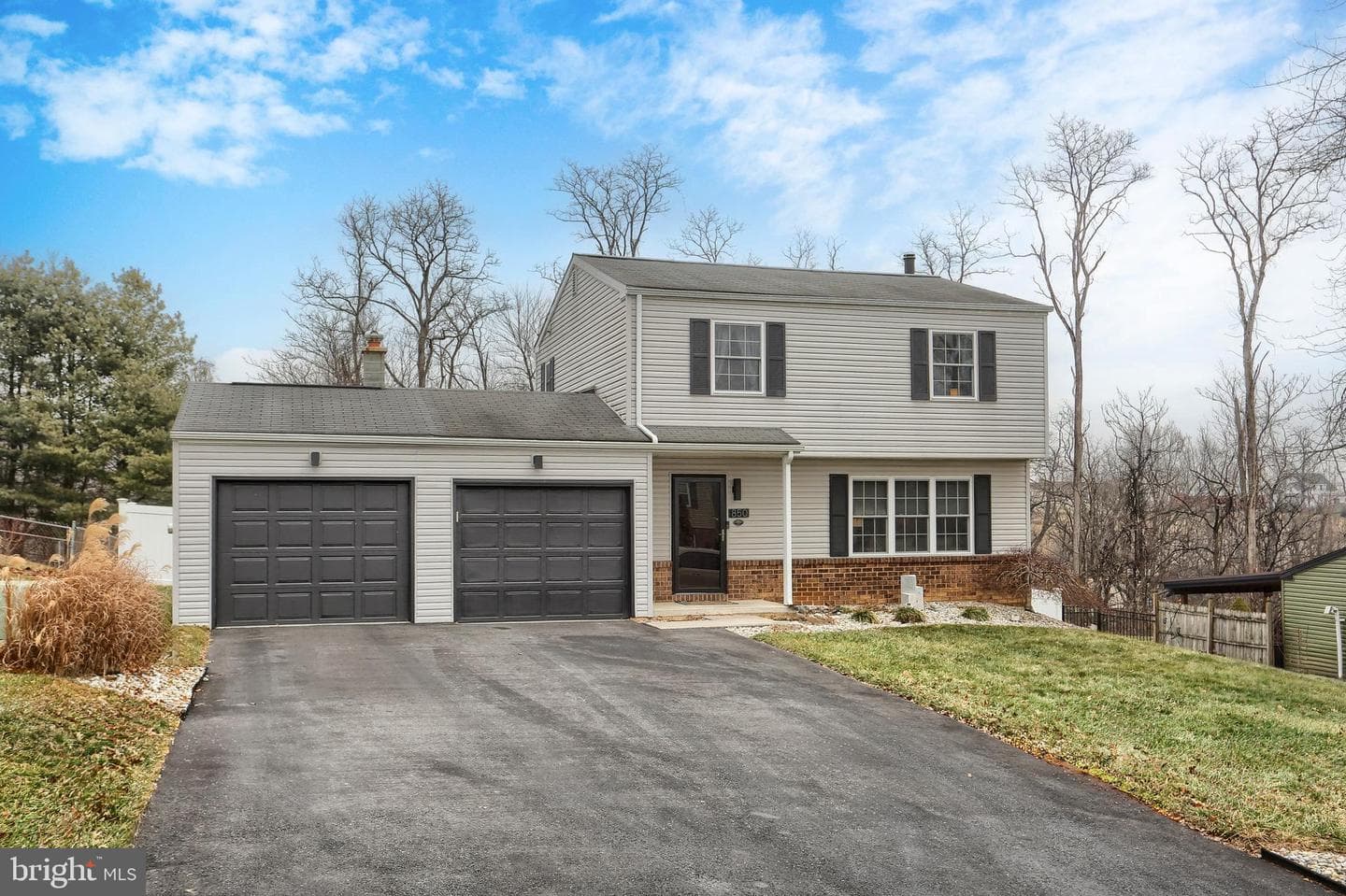 850 Cardinal Drive photo 2