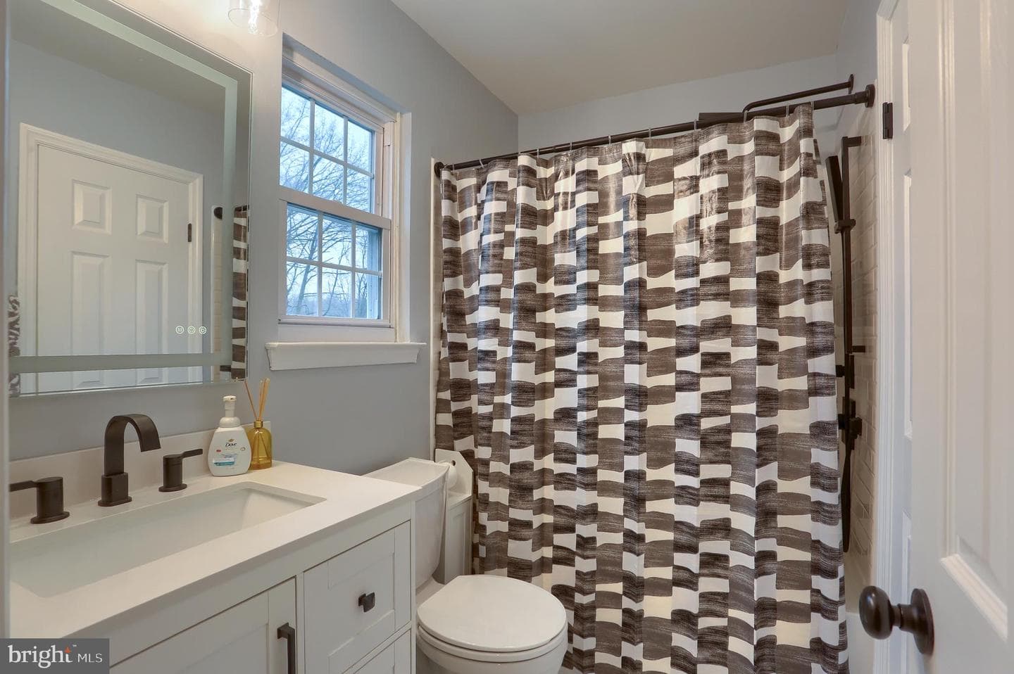 850 Cardinal Drive photo 20