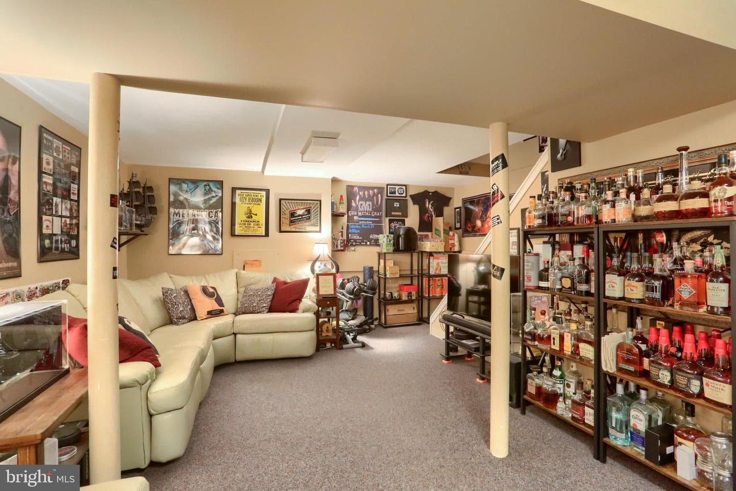 850 Cardinal Drive photo 23