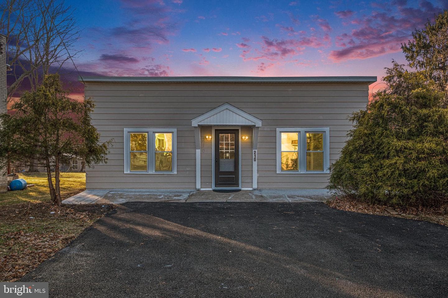 210 Beaver Road photo 2