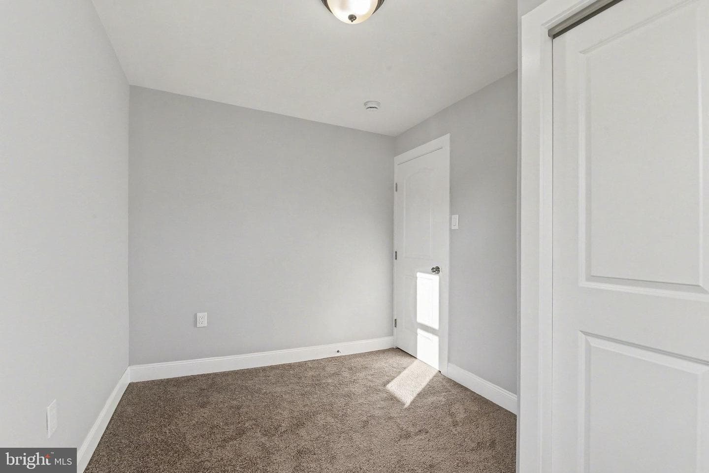 210 Beaver Road photo 21