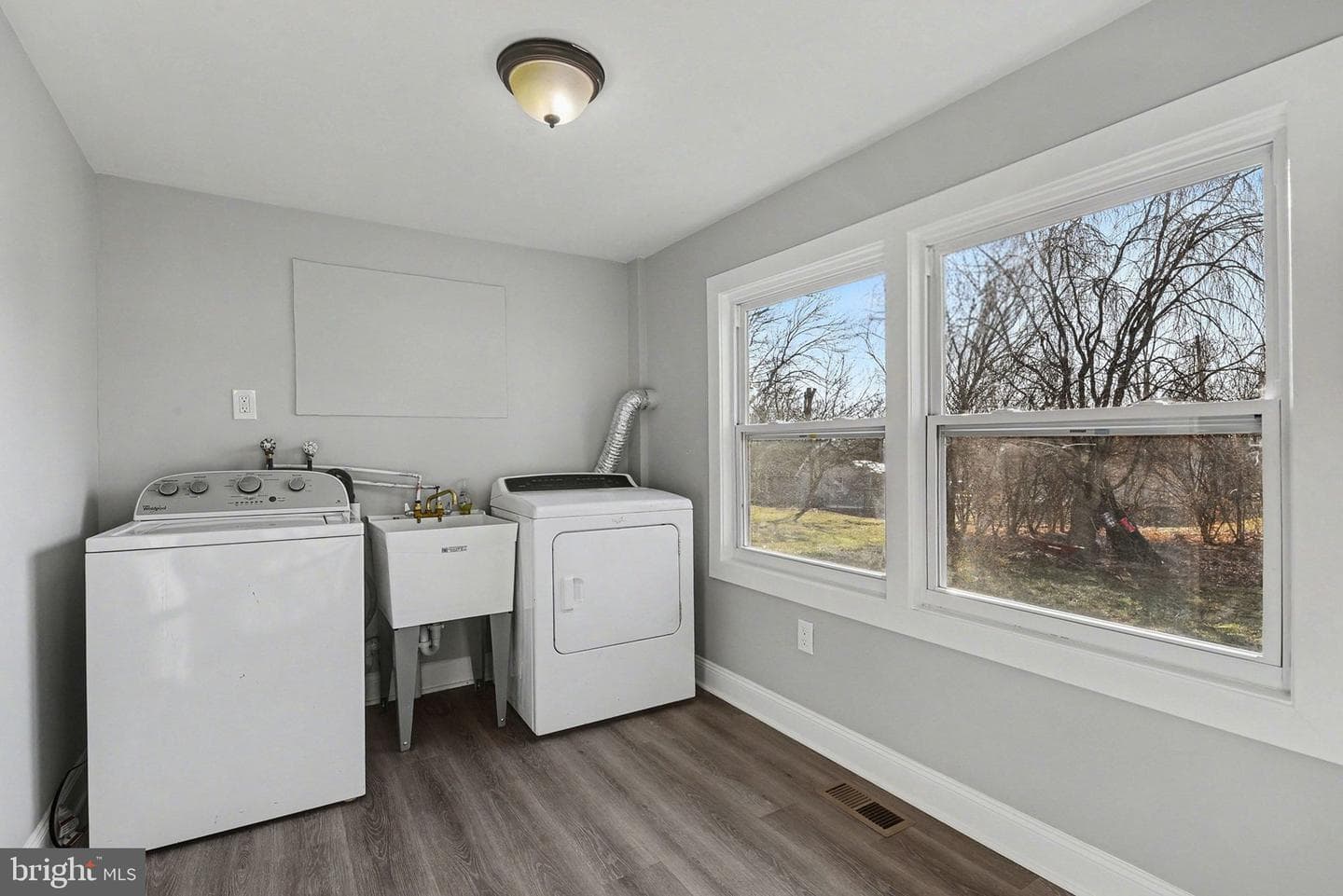 210 Beaver Road photo 23