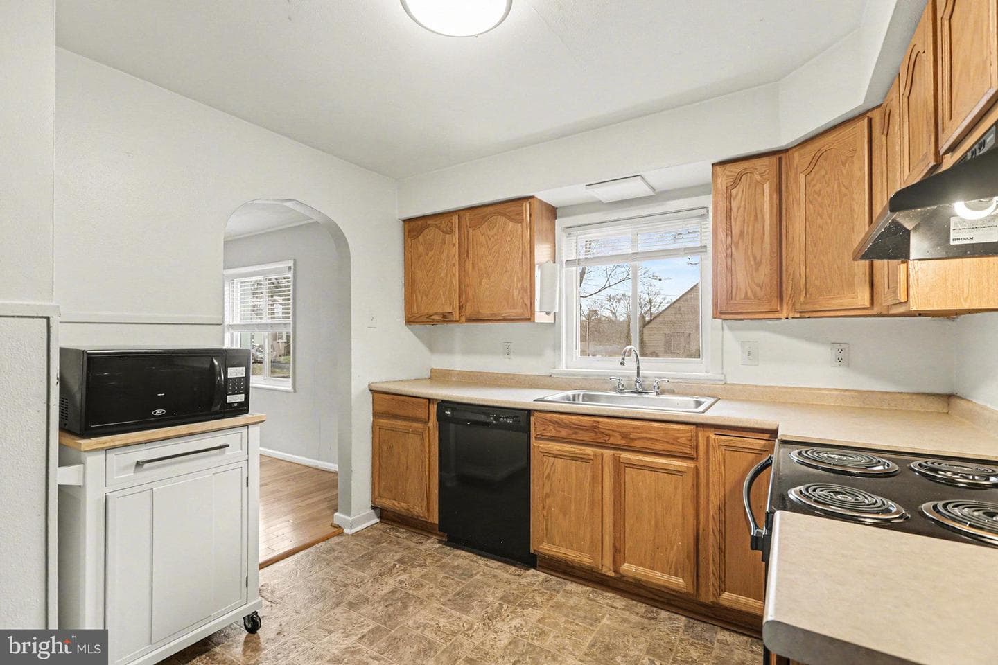 221 N Duke Street photo 11