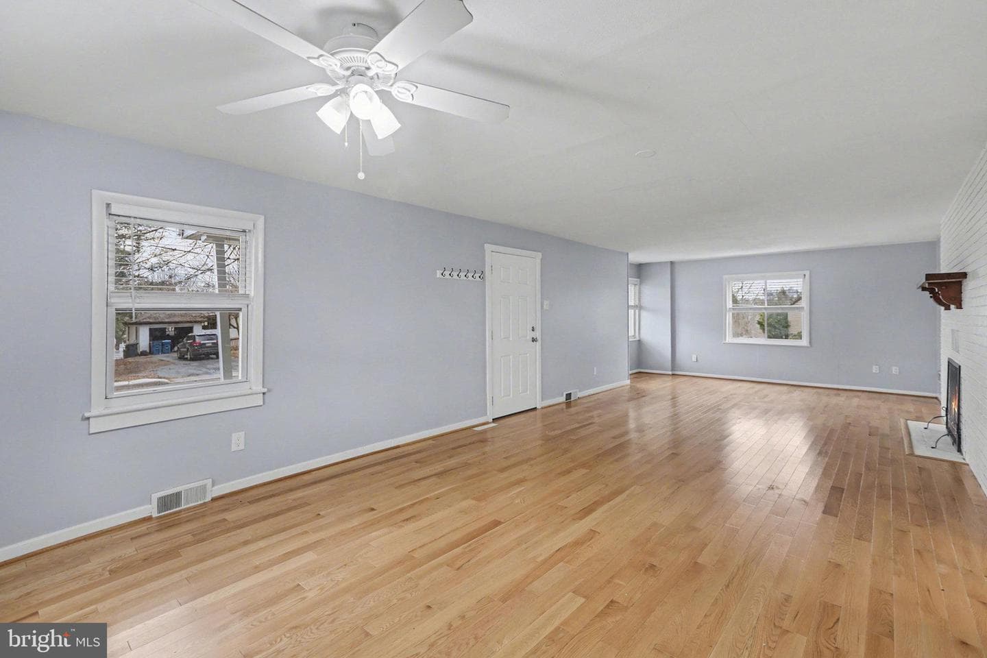 221 N Duke Street photo 7