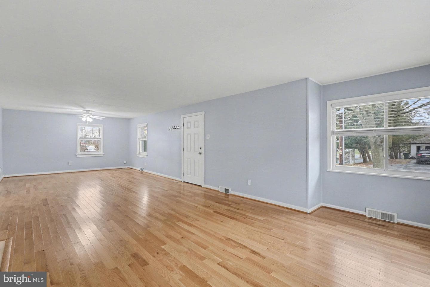 221 N Duke Street photo 8