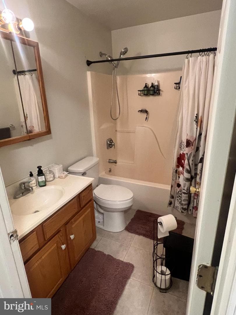 324 Lincoln Avenue photo 17