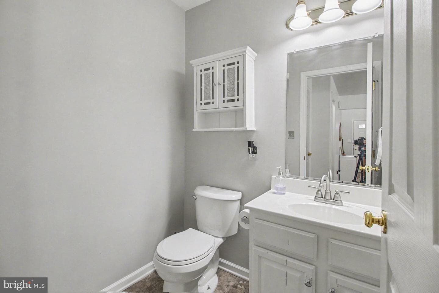 568 Kelker Street photo 16