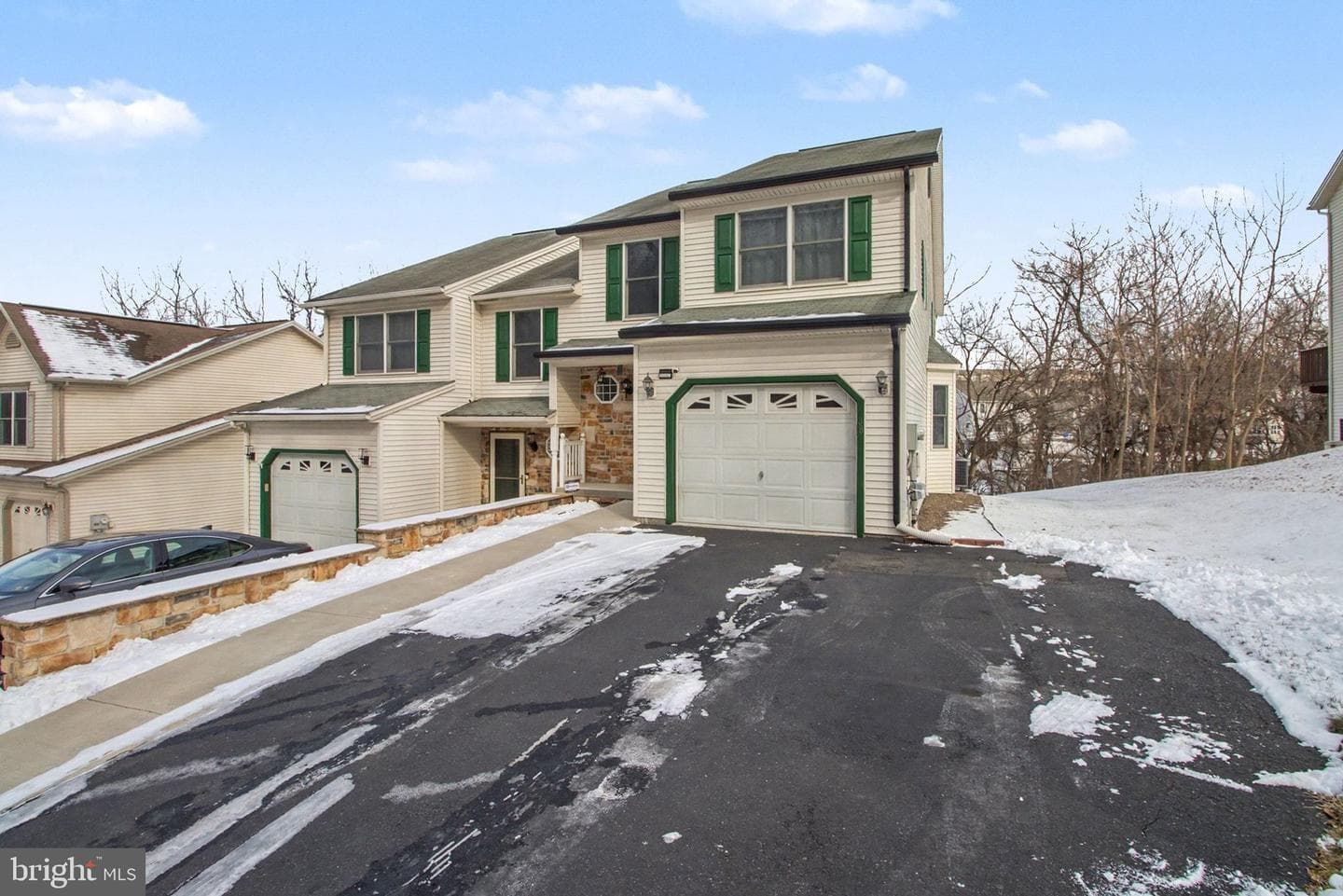 568 Kelker Street photo 3
