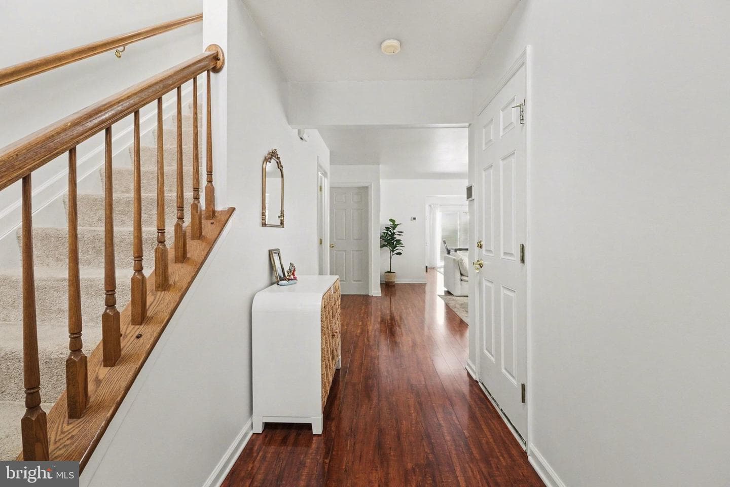 568 Kelker Street photo 8