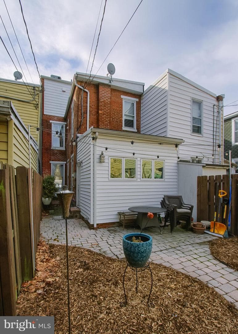 591 S Front Street photo 35
