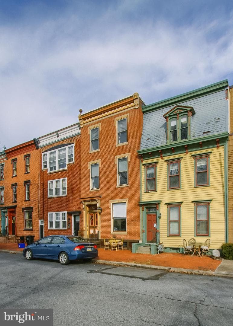 591 S Front Street photo 38