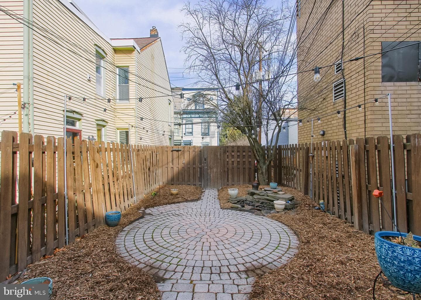 591 S Front Street photo 9