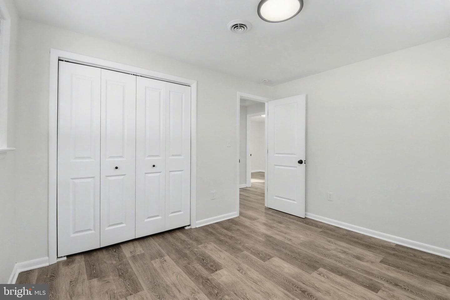 857 Twin Oaks Drive photo 18